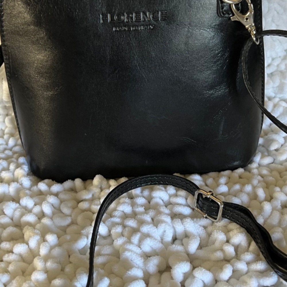 Black Crossbody Made in Italy Bag - Picture 14 of 16